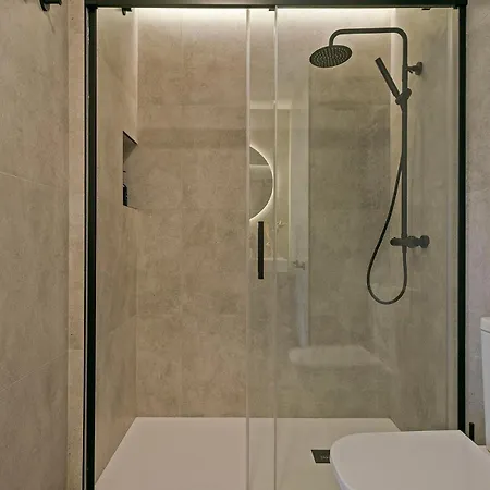 Apartamento 1 Bedroom Cozy Aparment Joan Austria Barcelona