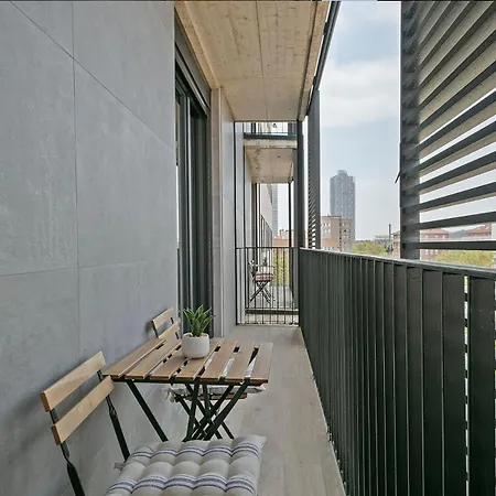 1 Bedroom Cozy Aparment Joan Austria * Barcelona